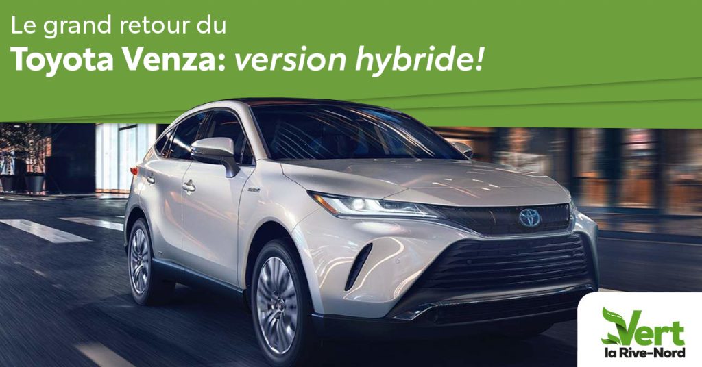 Toyota Venza hybride roulant à vive allure vers la rive-nord